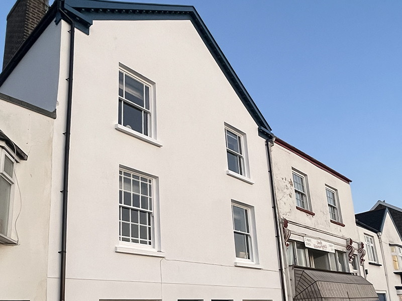 traditional lime plaster on house in Bude cornwall